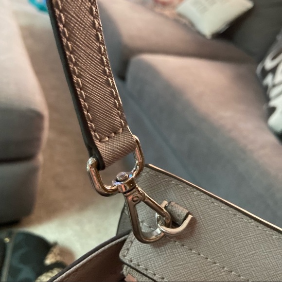 Dual-use Bag - Picture 4 of 5